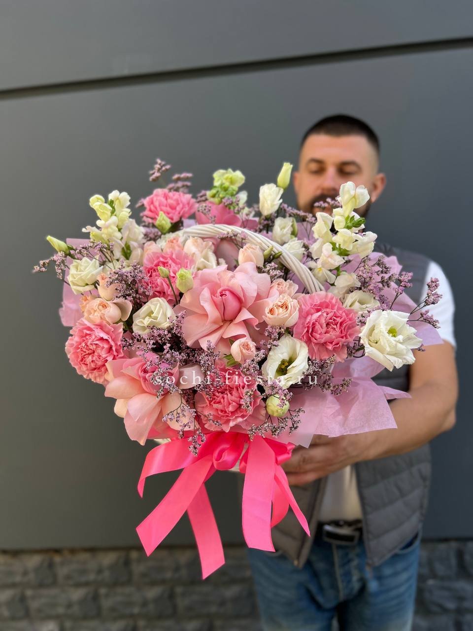 Цветочная корзина №1 в Краснодаре