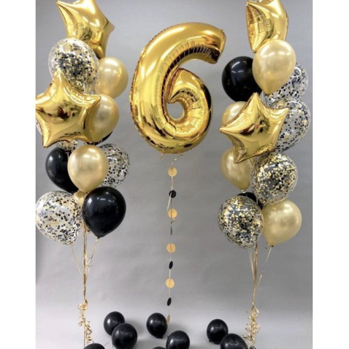 Цифра с фонтанами шаров M в Краснодаре