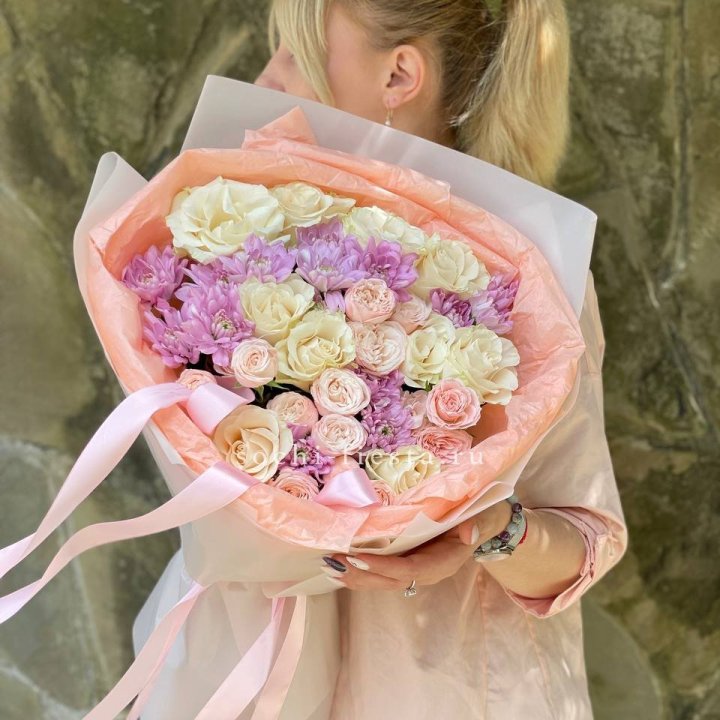 Авторский букет "Lucrecia" в Краснодаре