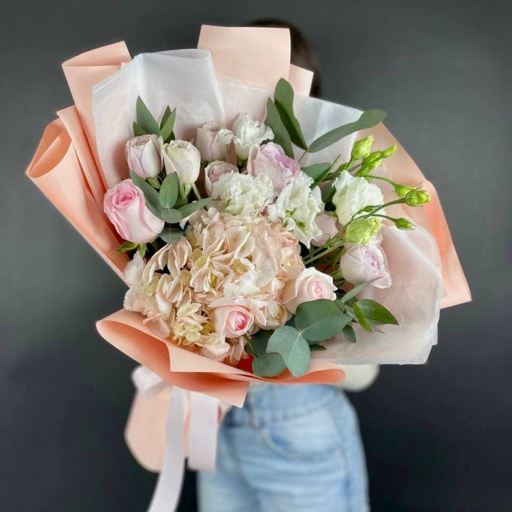 Букет с гортензией "Clouds" в Краснодаре