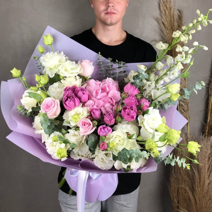 Дизайнерский букет Venera в Краснодаре