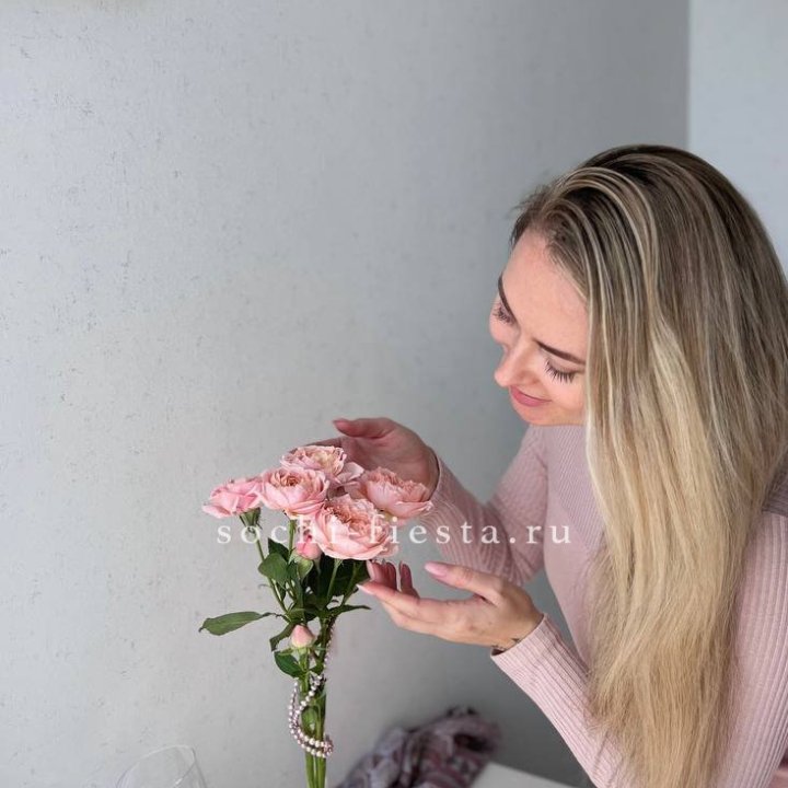 Цветочная подписка Пакет S в Краснодаре