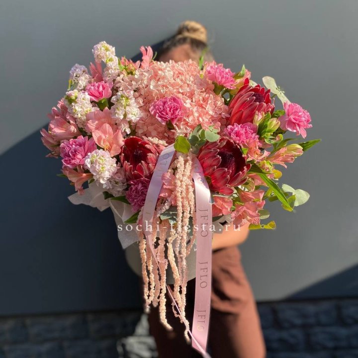 Коробка с цветами "Kamikadze" в Краснодаре