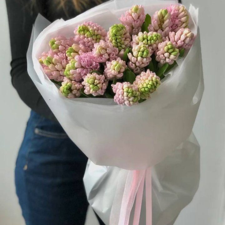 19 розовых гиацинтов в Краснодаре
