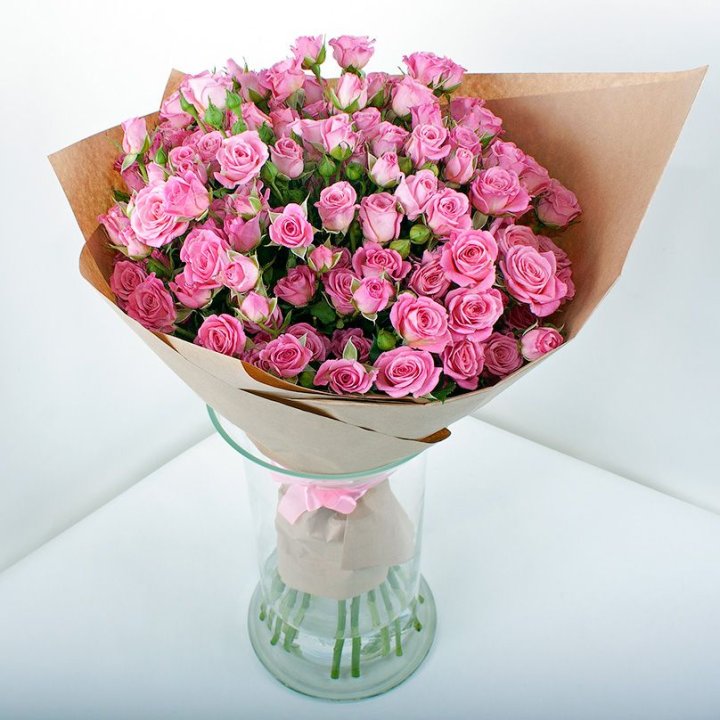 15 кустовых роз в Краснодаре