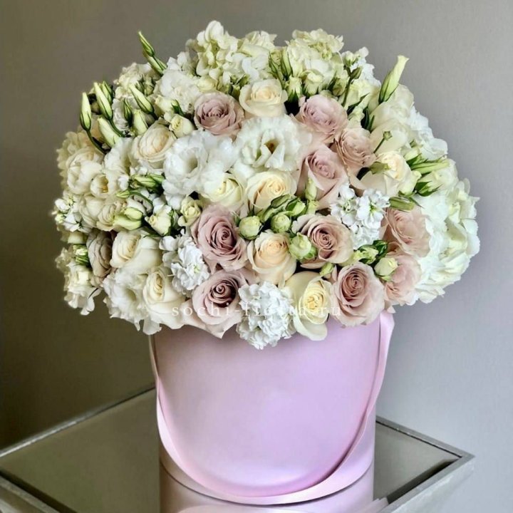 Цветочный бокс "BRIDGET" в Краснодаре