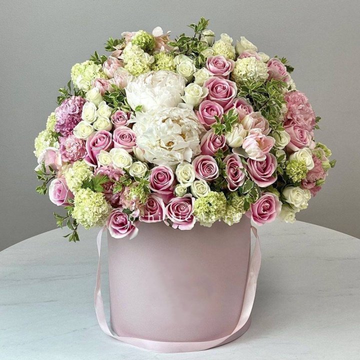 Цветочный бокс "Фантастик" в Краснодаре