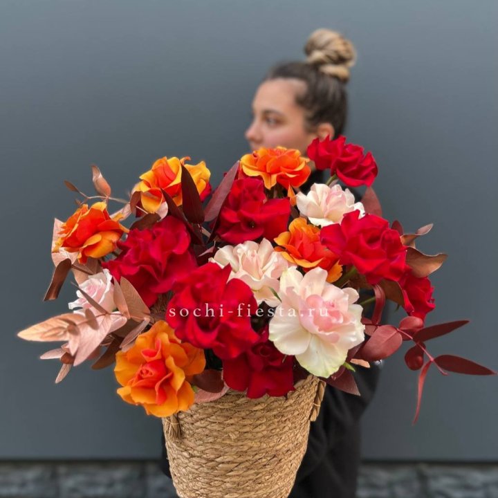 Авторский бокс "Roxana" в джутовом кашпо в Краснодаре