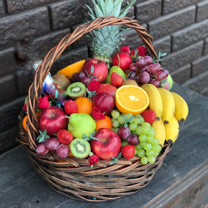 Фруктовая корзина №2 в Краснодаре