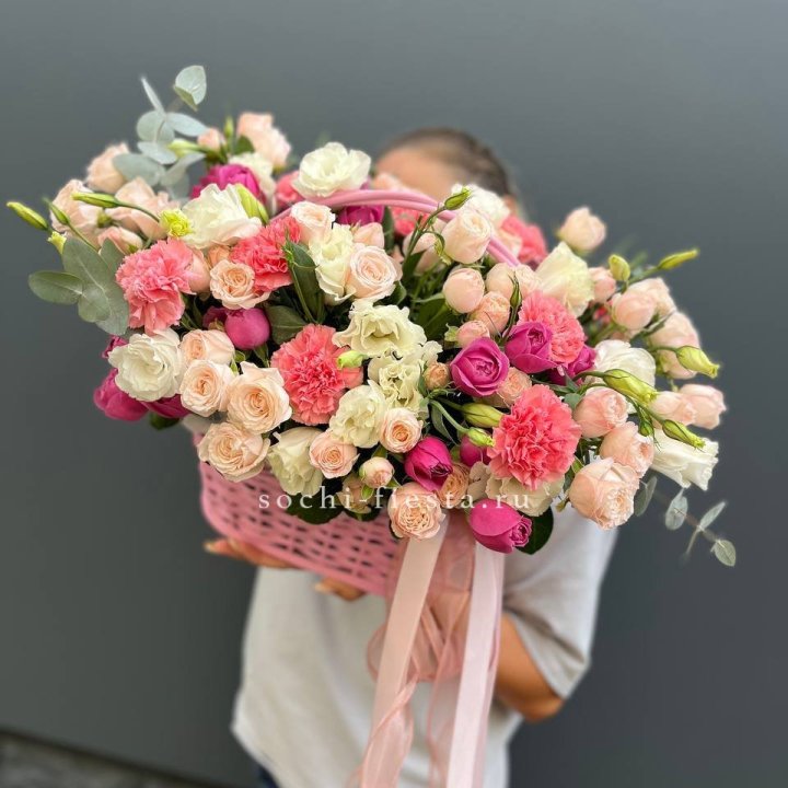 Цветочная корзина Florence в Краснодаре