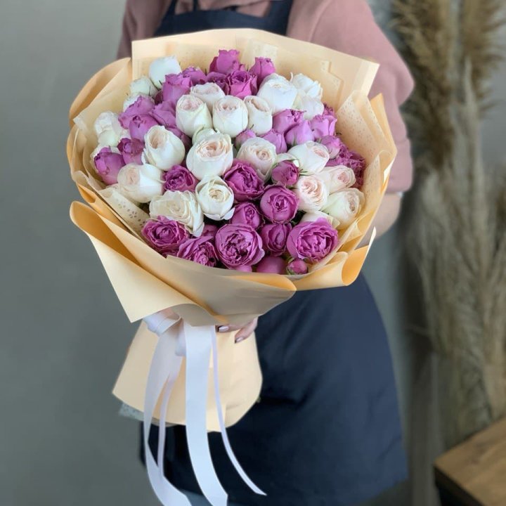 Букет кустовых роз Juliana в Краснодаре