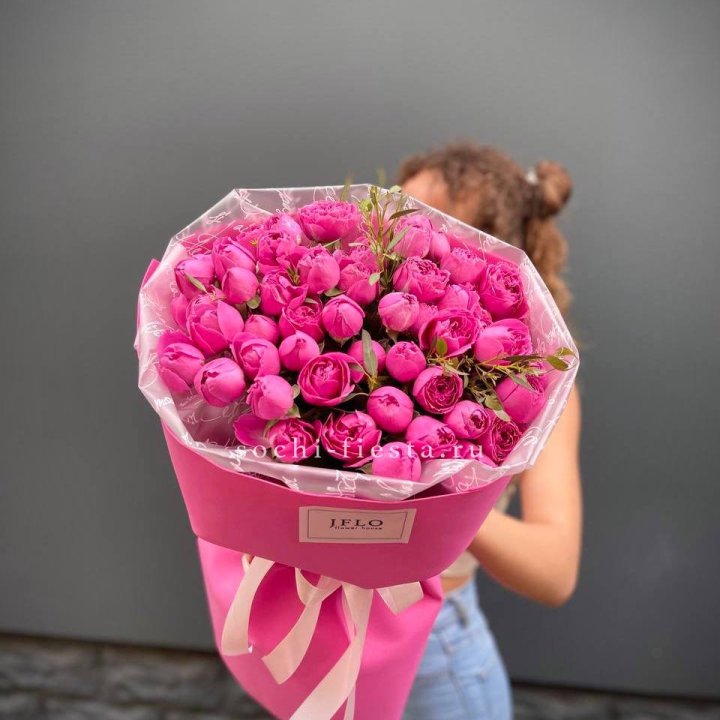 Кустовые розы букет Pink Мисти Баблс в Краснодаре