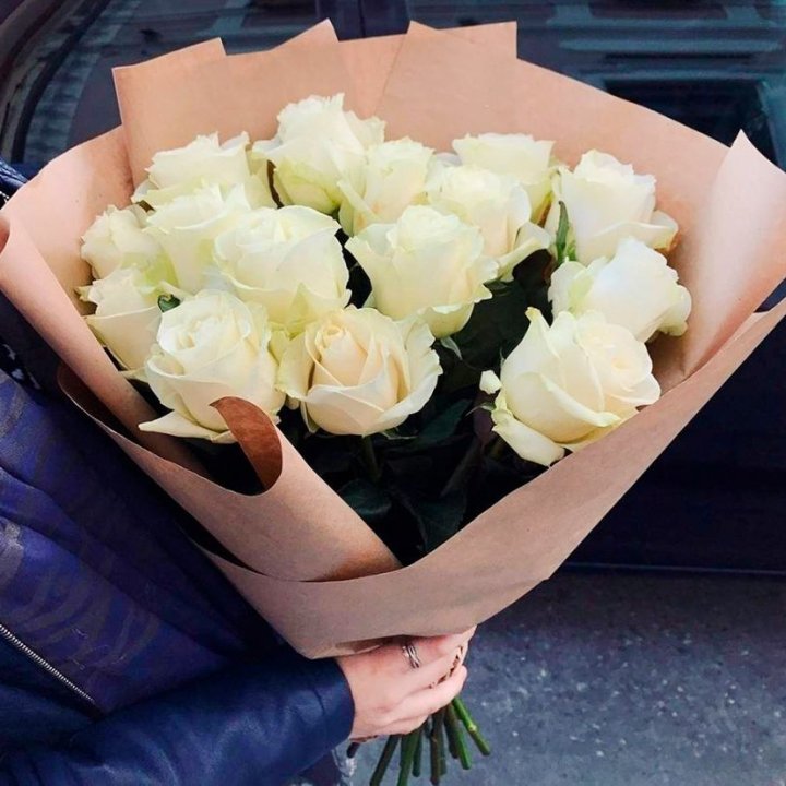15 белых роз "Craft" в Краснодаре