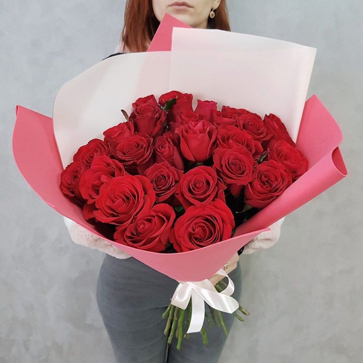 25 Красных роз RoseWhite в Краснодаре