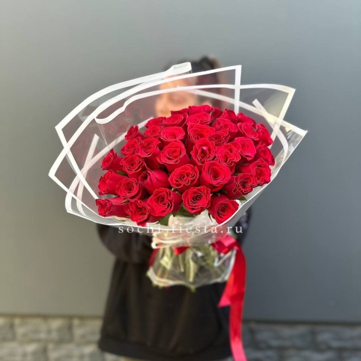 31 красная роза в Краснодаре