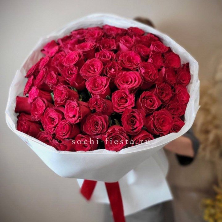 65 красных роз White в Краснодаре