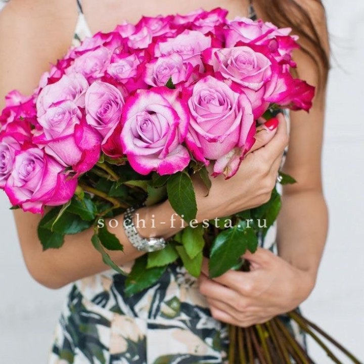 Букет высоких роз Deep purple в Краснодаре