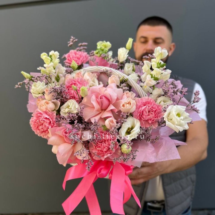 Цветочная корзина №1 в Краснодаре