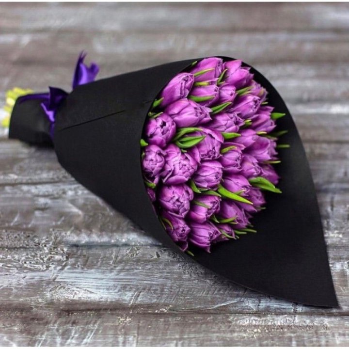 Пионовидные тюльпаны BLVCK в Краснодаре