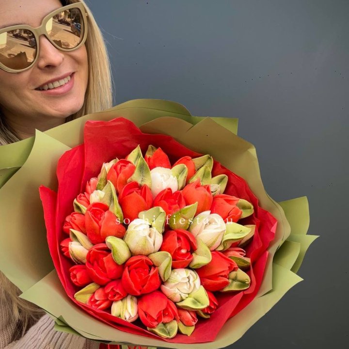 Зефирный букет из тюльпанов с доставкой в Краснодаре